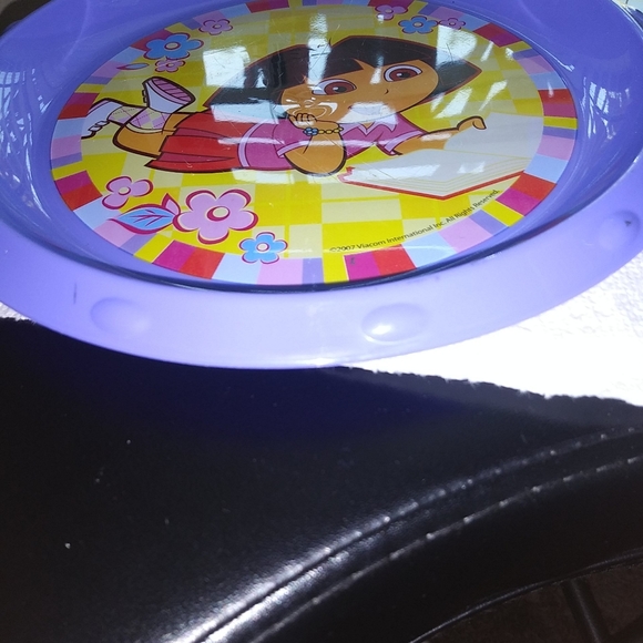Girls dora the Explorer 8" purple plate - Picture 4 of 5